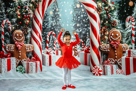 20251206-Dance-Station-Studios-Christmas-Portraits-2692