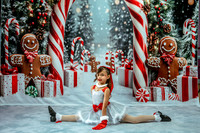20251206-Dance-Station-Studios-Christmas-Portraits-2732
