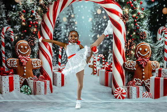 20251206-Dance-Station-Studios-Christmas-Portraits-2737