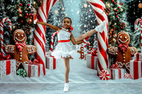 20251206-Dance-Station-Studios-Christmas-Portraits-2738