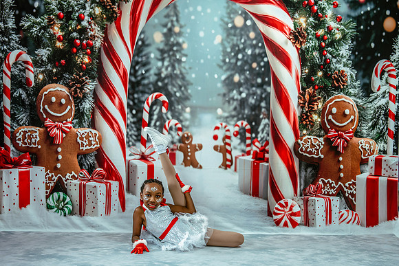20251206-Dance-Station-Studios-Christmas-Portraits-2748
