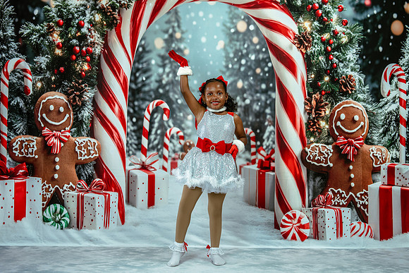 20251206-Dance-Station-Studios-Christmas-Portraits-2782