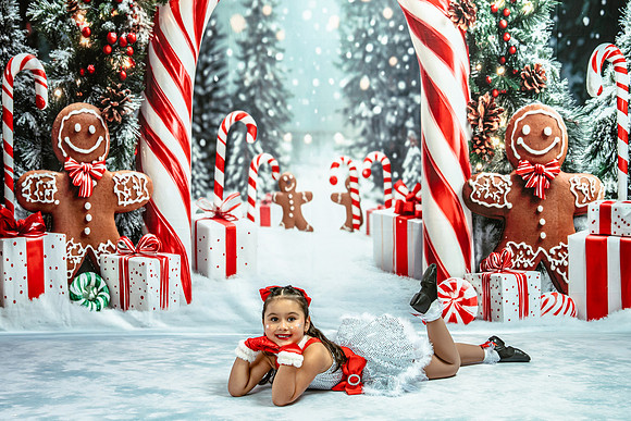 20251206-Dance-Station-Studios-Christmas-Portraits-2853