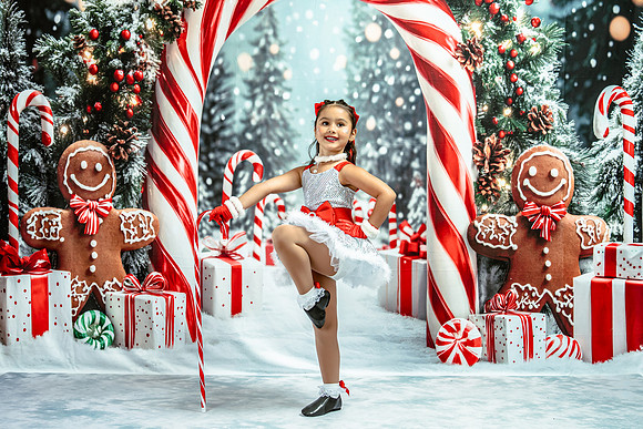 20251206-Dance-Station-Studios-Christmas-Portraits-2848