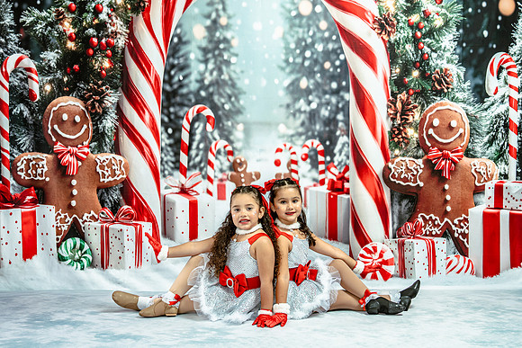20251206-Dance-Station-Studios-Christmas-Portraits-2962