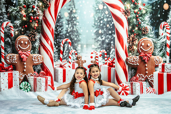 20251206-Dance-Station-Studios-Christmas-Portraits-2970