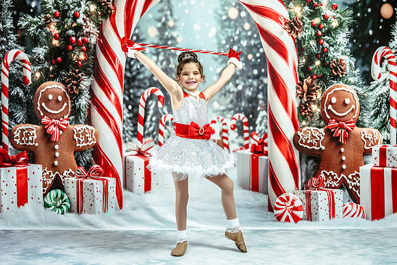 20251206-Dance-Station-Studios-Christmas-Portraits-2988
