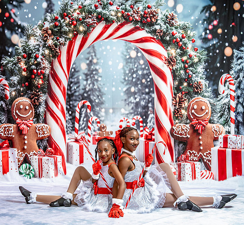 20251206-Dance-Station-Studios-Christmas-Portraits-3128-