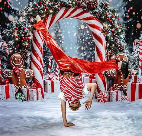 20251206-Dance-Station-Studios-Christmas-Portraits-3301-