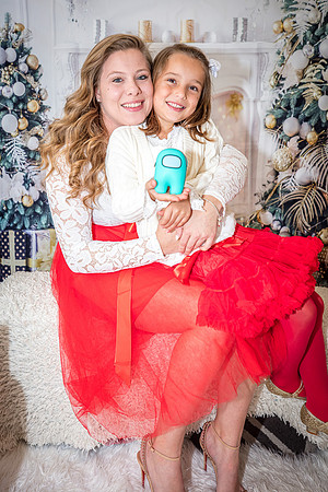 20221224-Christmas-Family-Session-Crystal-7670