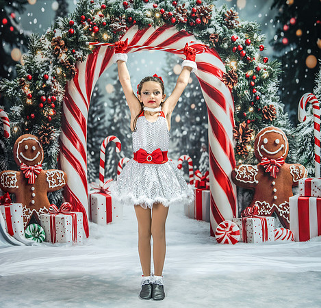 20251207-Dance-Station-Studios-Christmas-Portraits-4057