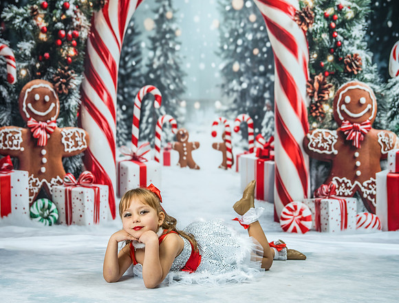 20251207-Dance-Station-Studios-Christmas-Portraits-4098