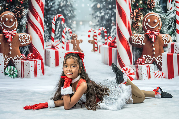 20251207-Dance-Station-Studios-Christmas-Portraits-3763-