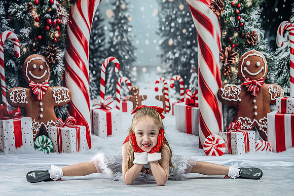 20251207-Dance-Station-Studios-Christmas-Portraits-4018