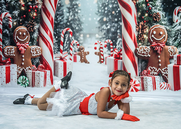 20251207-Dance-Station-Studios-Christmas-Portraits-3804