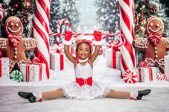 20251214-Dance-Station-Studios-Christmas-Portraits-1552