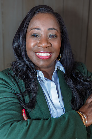 20250110-Angie-Borders-Headshot-8031