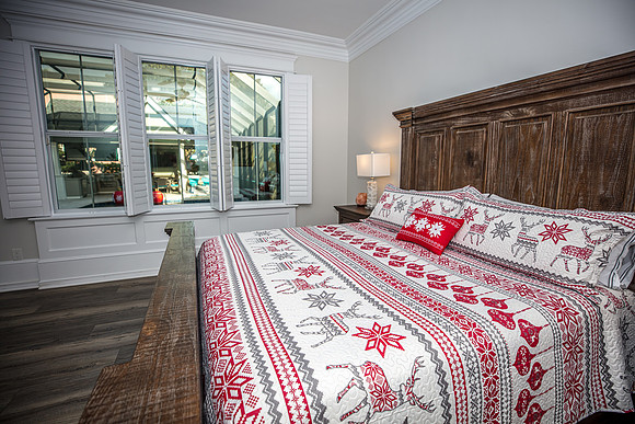 Celebration-Holiday-Home-Tour-2022_Stop4-515-Longmeadows-St-6767