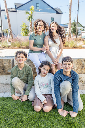 20241130-Elsbeth-Arce-Family-Session-Evermore-5173