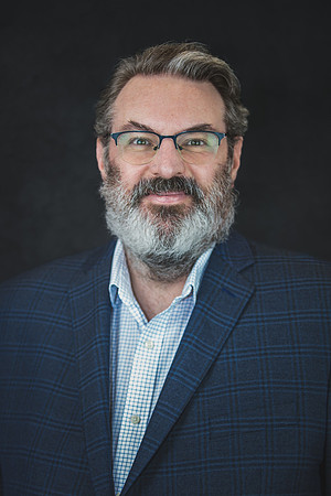 20260108-Headshoots-Arnovia-TPC-1863