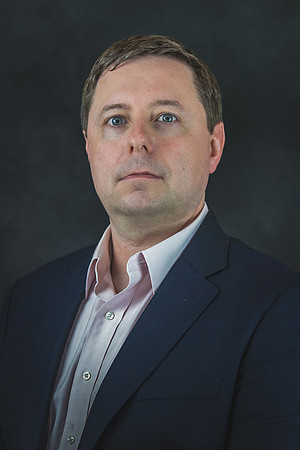 20260108-Headshoots-Arnovia-TPC-1869