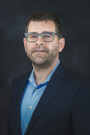 20260108-Headshoots-Arnovia-TPC-1889