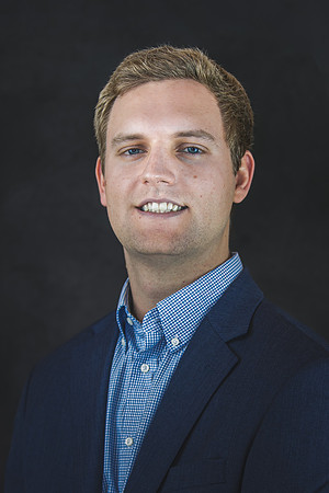 20260108-Headshoots-Arnovia-TPC-1895