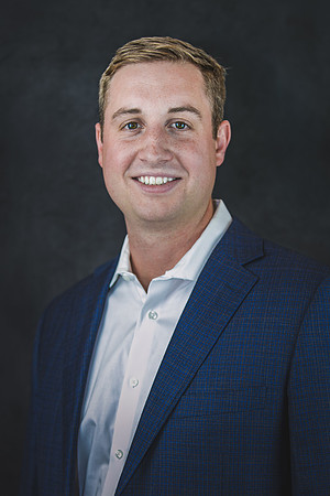 20260108-Headshoots-Arnovia-TPC-1909