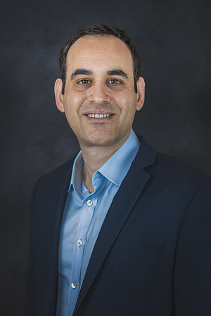 20260108-Headshoots-Arnovia-TPC-1914