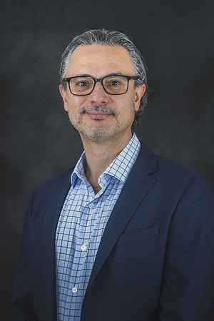 20260108-Headshoots-Arnovia-TPC-1926