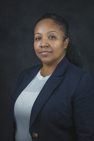 20260108-Headshoots-Arnovia-TPC-1934