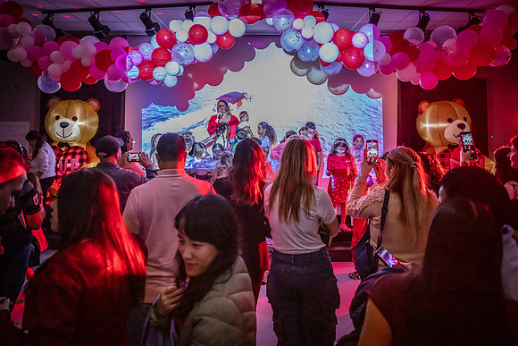 Valentines-Dance-Party-Fundraiser-IVES-2024-4598-