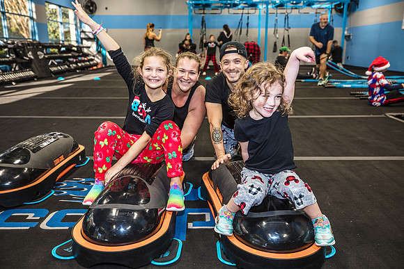 20221224-Christmas-Family-Burn-Boot-Camp-7538