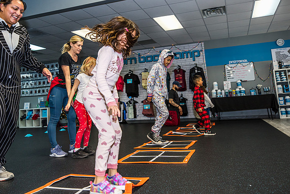 20221224-Christmas-Family-Burn-Boot-Camp-7531