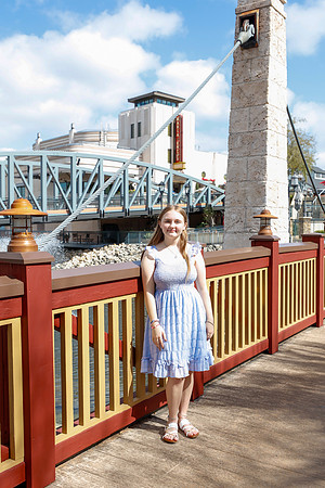 20260313-Senior-session-7795