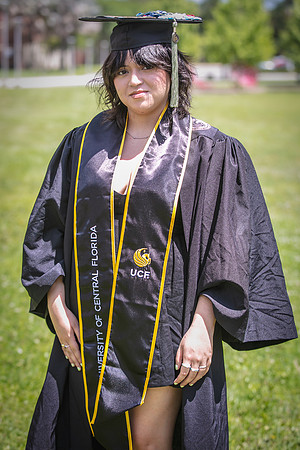 20260419-Elizabeth-Grad-Portraits-UCF-1914