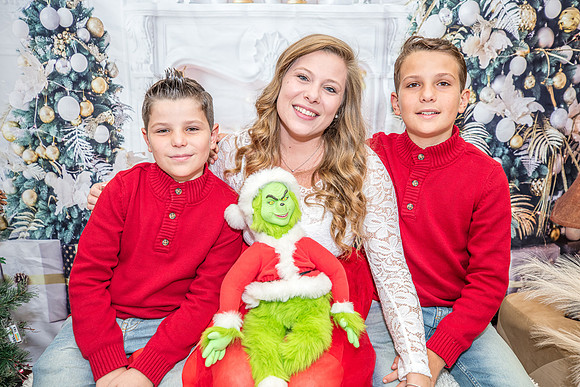 20221224-Christmas-Family-Session-Crystal-7663