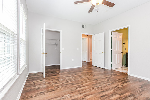 20250726-Condo-211-Longview-Ave-Celebration-Ryan-Mondics-9384