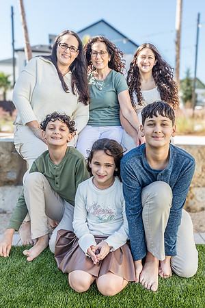 20241130-Elsbeth-Arce-Family-Session-Evermore-5166