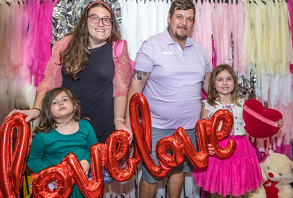 Valentines-Dance-Party-Fundraiser-IVES-2024-4491