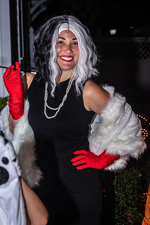 Cruella-Dalmatians-Jeater-Bend-8348