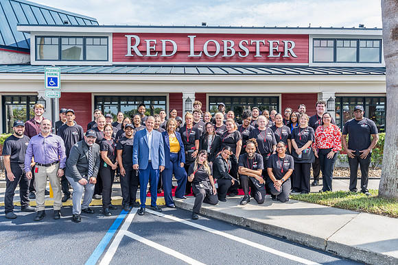 20260729-Red-Lobster-Grand-Reopening-01391