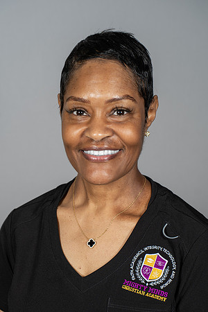 20260731-Teachers-Headshots-03387