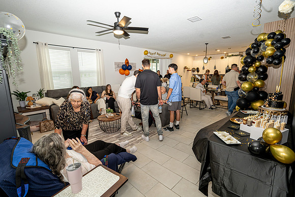 20260822-Family-Photo-Session-90birthday-07821