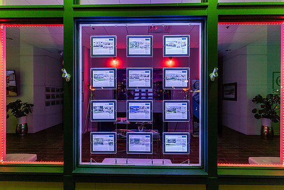 Celebration-9167office