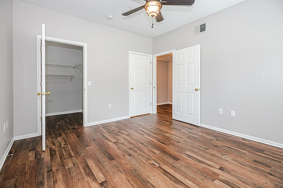 20250726-Condo-211-Longview-Ave-Celebration-Ryan-Mondics-9376