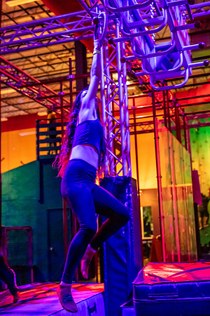 Planet-Obstacle-Adults-Night-0165