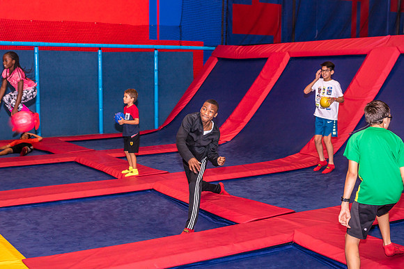 Henry-7th-Birthday-Planet-Obstacle-2452
