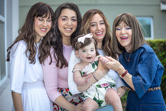 20230411-Tammy-Goldner-Family-Session-9175