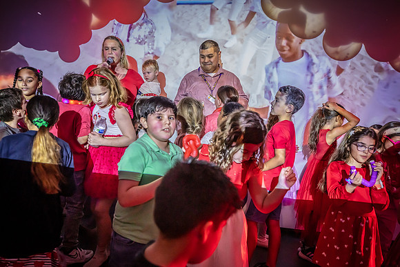 Valentines-Dance-Party-Fundraiser-IVES-2024-4595